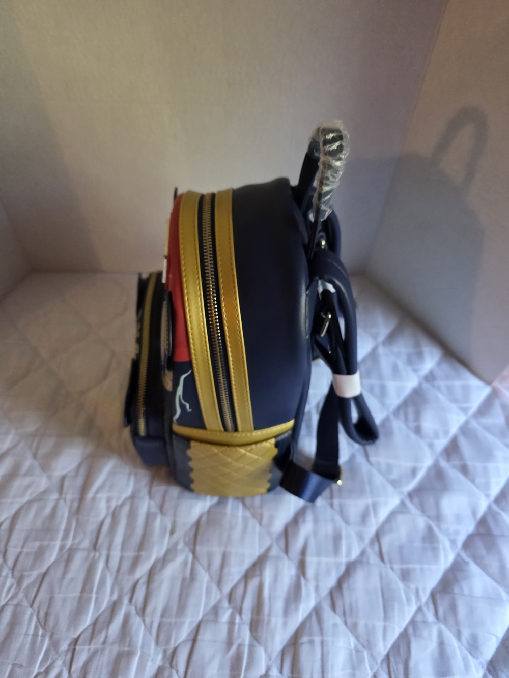 Loungefly, Thor: Love and Thunder Red & Gold Men’s Backpack. NWT. Glow In The Da - Picture 6 of 8